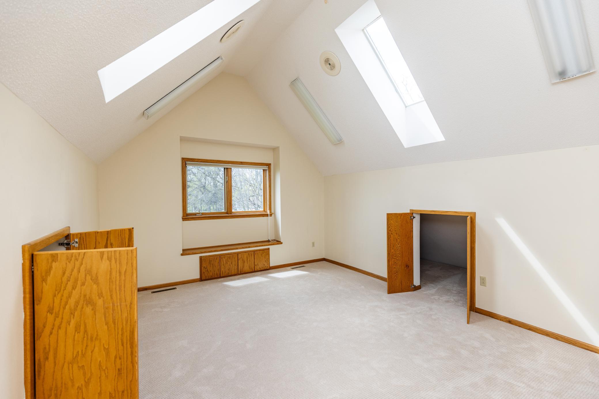 1301 64th Ave N (52 of 100).jpg