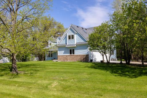 1301 64th Avenue N, Fargo, ND 58102