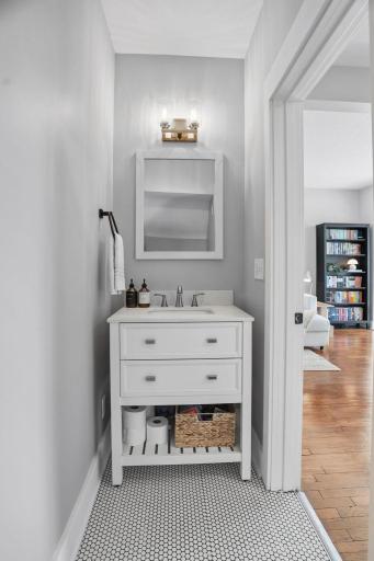 1355 Charles Avenue, Saint Paul, MN 55104