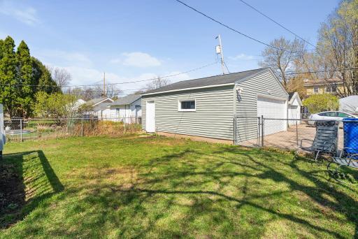 1355 Charles Avenue, Saint Paul, MN 55104