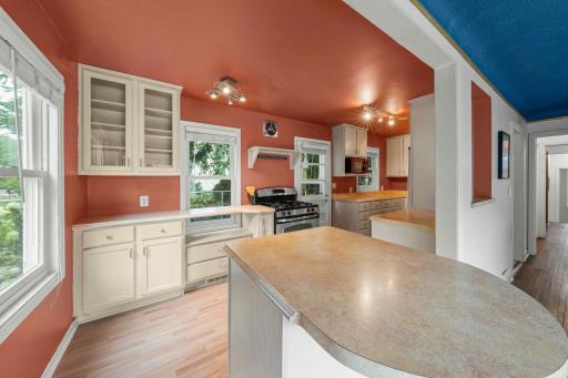 5425 24th Avenue S, Minneapolis, MN 55417