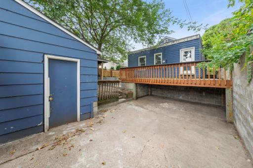 Driveway looking towards back of home.jpg