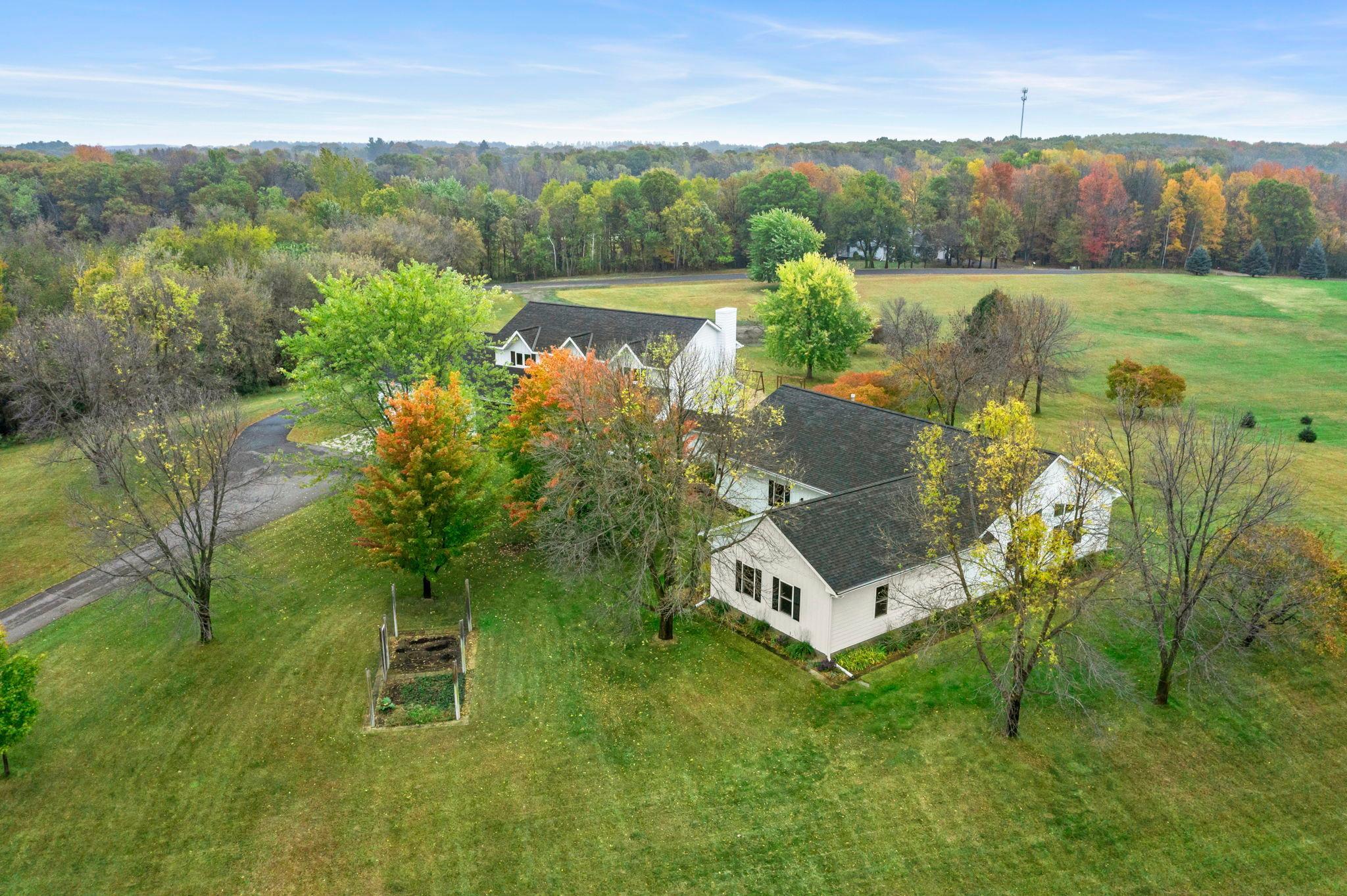 39-web-or-mls-18720 114th St SE-88.jpg