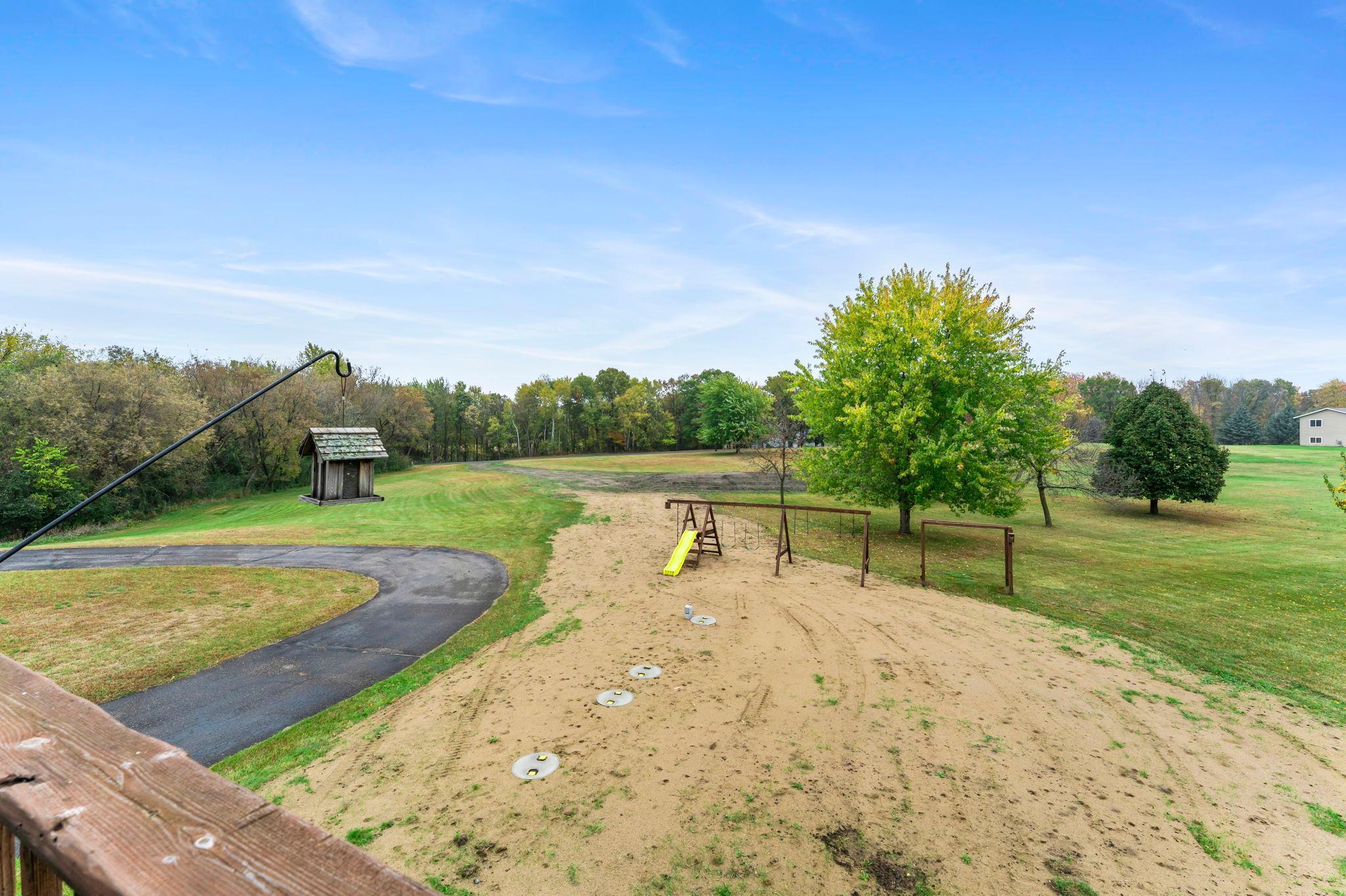 20-web-or-mls-18720 114th St SE-58.jpg