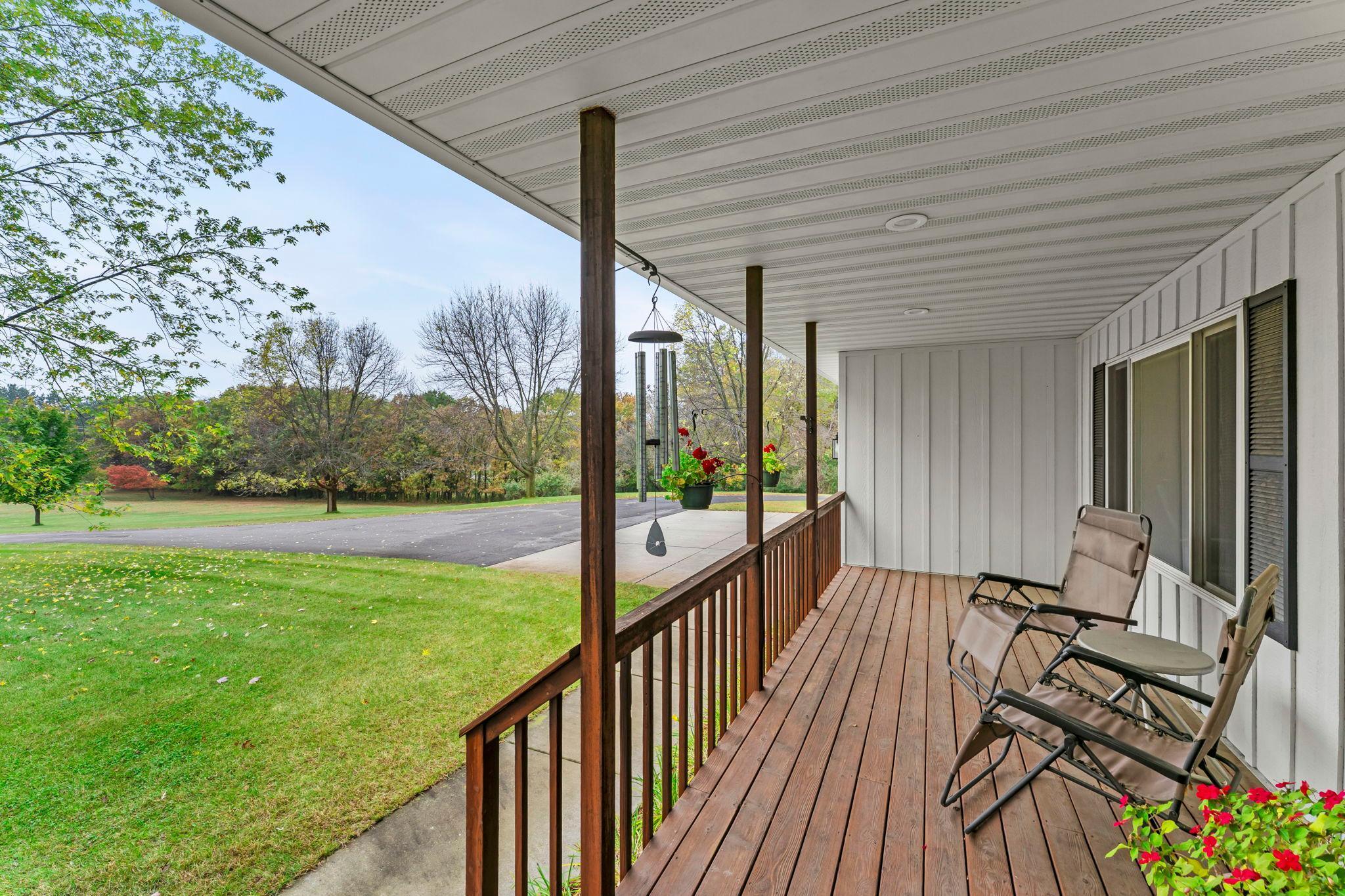 13-web-or-mls-18720 114th St SE-3.jpg