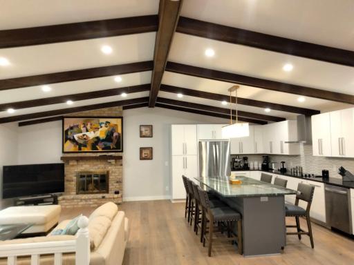 27755 Island View Rd, Excelsior, MN 55331