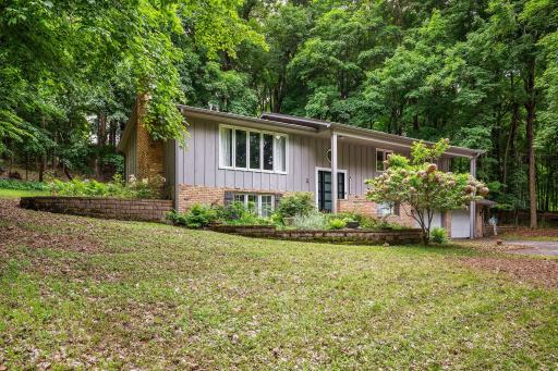 27755 Island View Rd, Excelsior, MN 55331