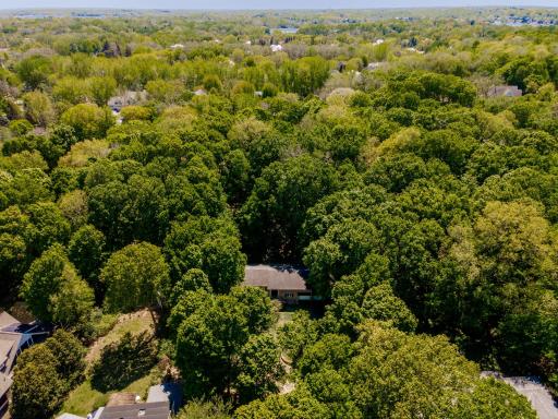 27755 Island View Rd, Excelsior, MN 55331