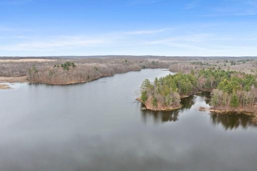 23-web-or-mls-3320 68th St-30.jpg