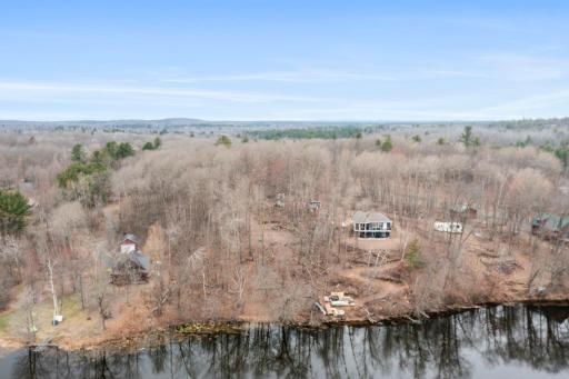 24-web-or-mls-3320 68th St-33.jpg