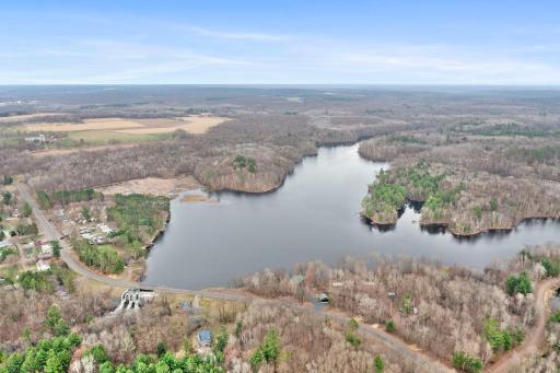 7-web-or-mls-3320 68th St-81.jpg