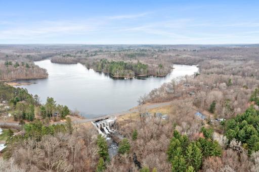 36-web-or-mls-3320 68th St-69.jpg