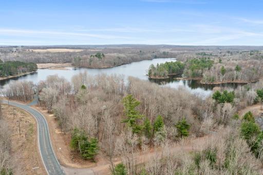 6-web-or-mls-3320 68th St-15.jpg