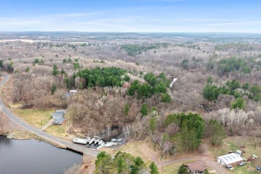 38-web-or-mls-3320 68th St-75.jpg