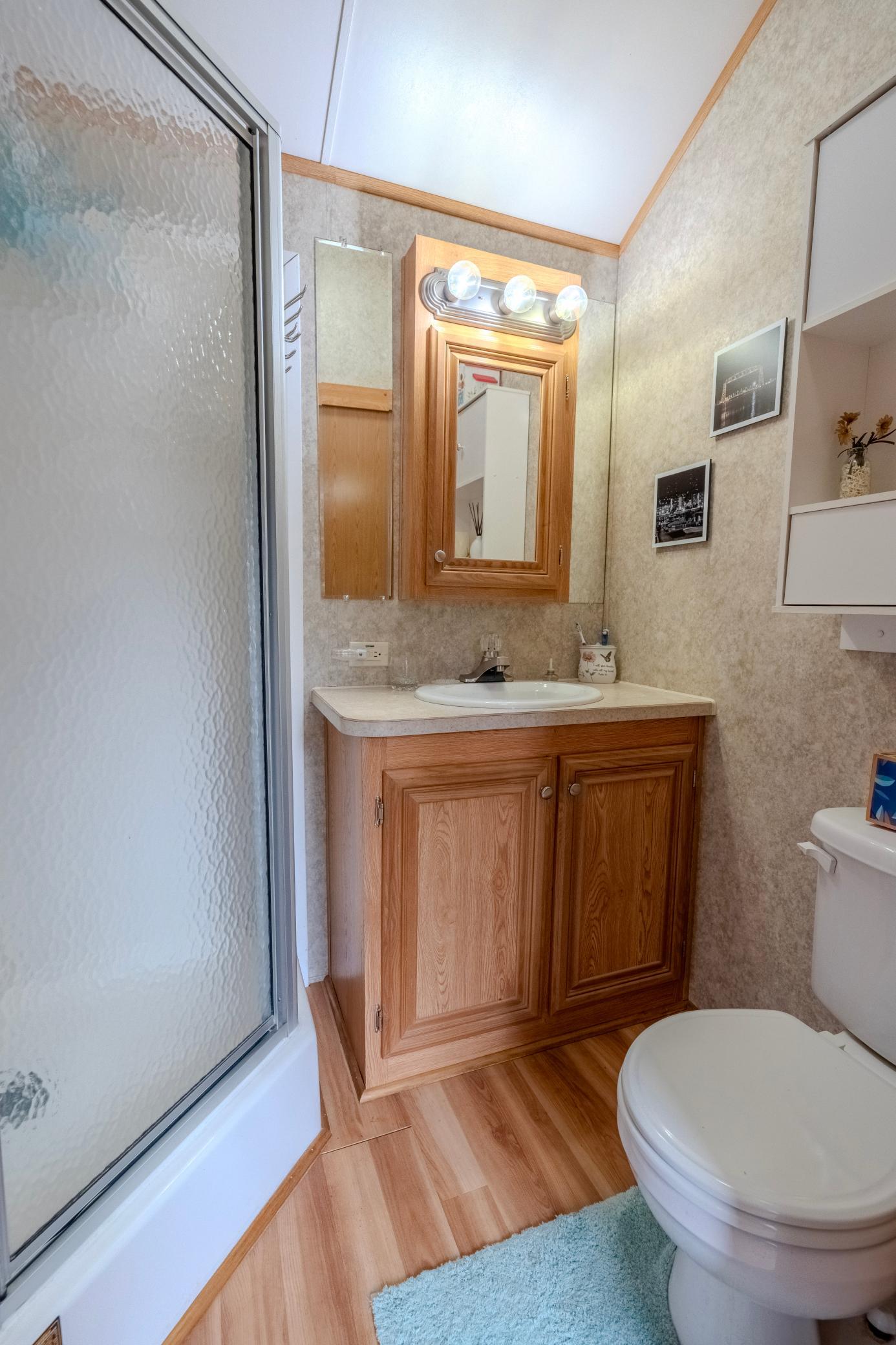 bathroom with nice layout and light.jpg