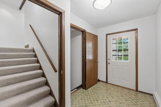 9346 Wellington Lane N, Maple Grove, MN 55369