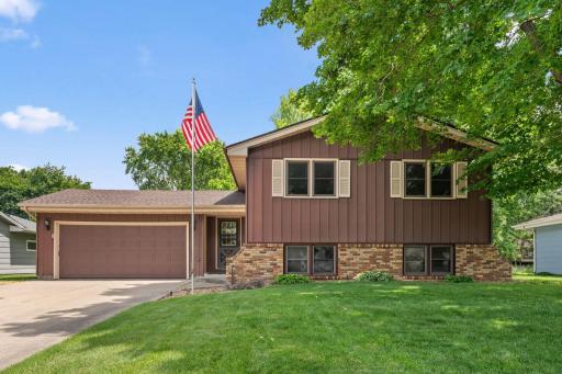 9346 Wellington Lane N, Maple Grove, MN 55369