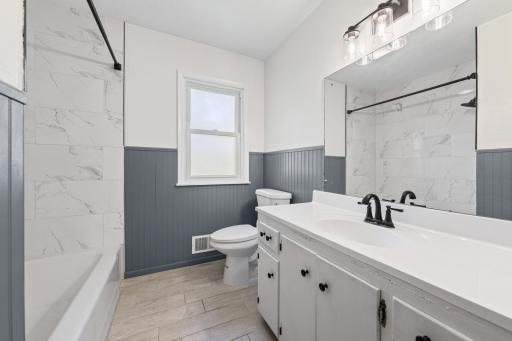 2134 Garnet Drive, Saint Paul, MN 55122