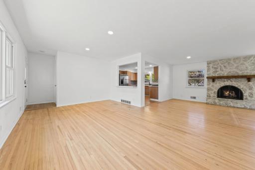 2134 Garnet Drive, Saint Paul, MN 55122