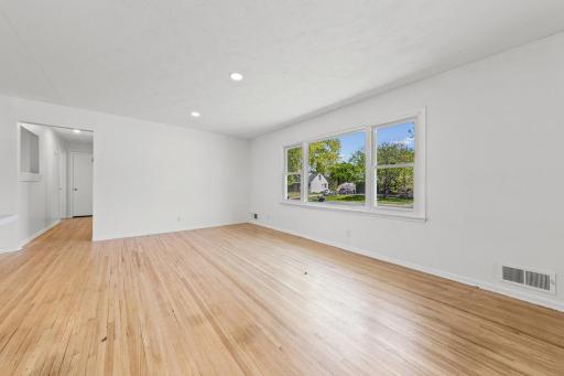 2134 Garnet Drive, Saint Paul, MN 55122