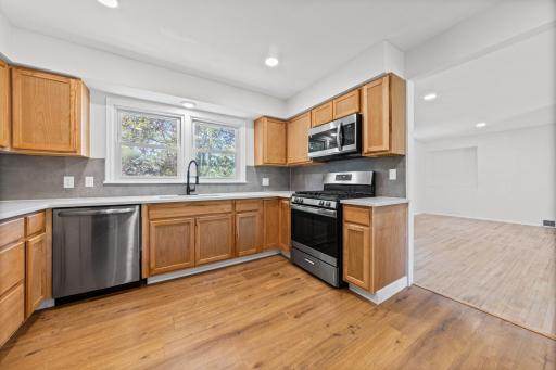 2134 Garnet Drive, Saint Paul, MN 55122