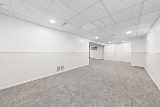 2134 Garnet Drive, Saint Paul, MN 55122