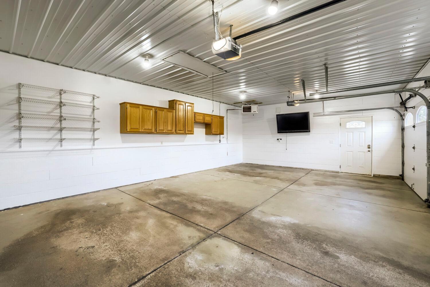 21216 pierce Street NE - Web Quality - 029 - 22 Garage.jpg