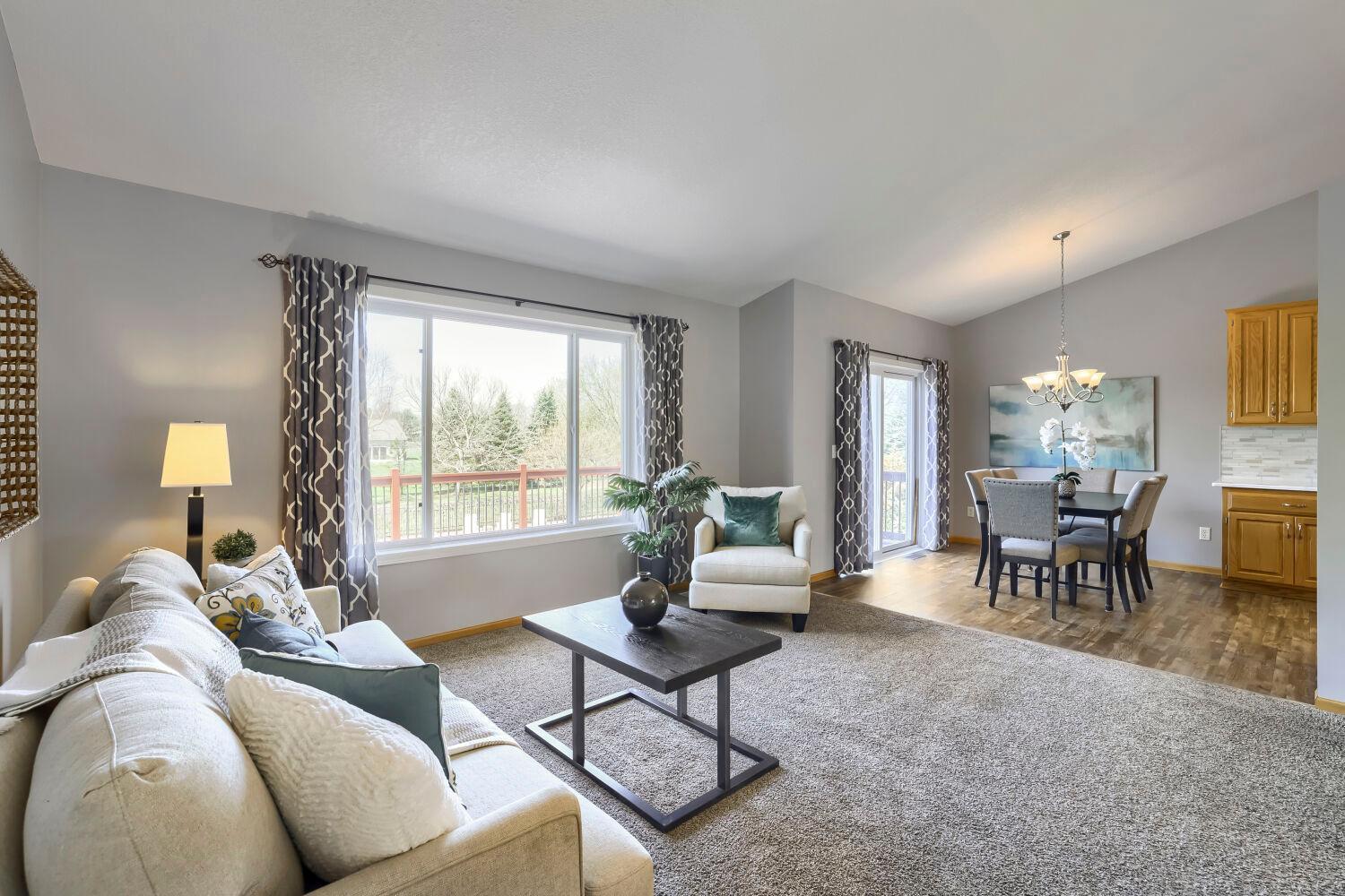 21216 pierce Street NE - Web Quality - 016 - 09 Living Room.jpg