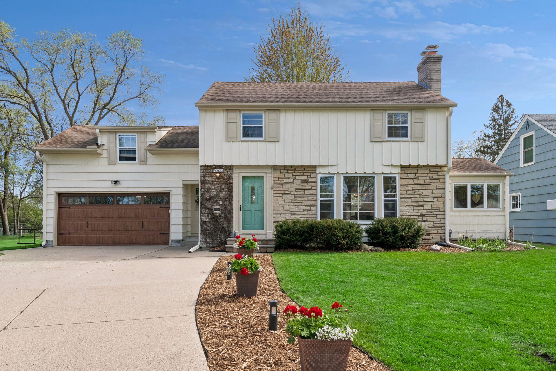 Introducing 5629 Aldrich Avenue South, located in the desirable Kenny neighborhood, just blocks from 54th and Lyndale shopping area. This charming two story home boasts four bedrooms and two bathrooms across 2,291 finished square feet.