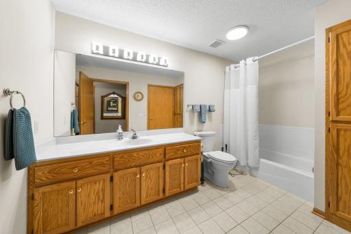 10850 Woodland Drive, Chisago City, MN 55013