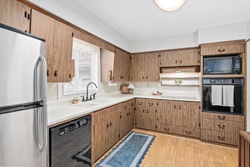 258 Dawn Avenue, North Saint Paul, MN 55126