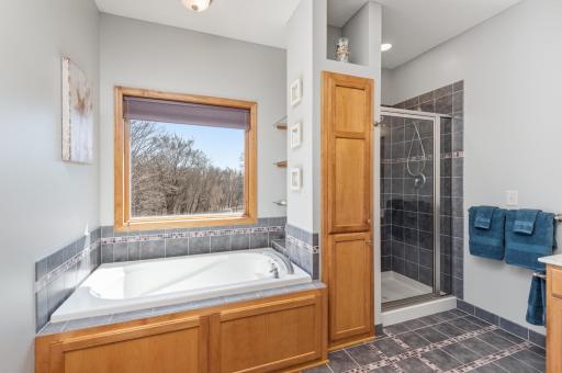 Owner's Bath with jetted tub & separate shower