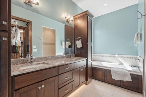 11033 N Shore Drive, Spicer, MN 56288