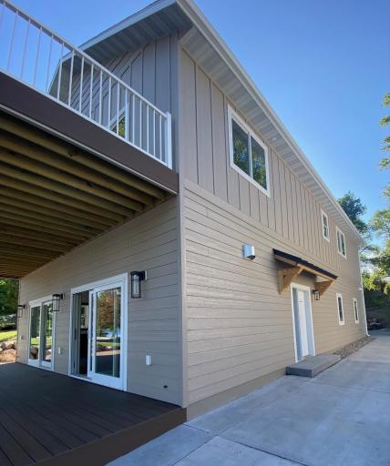1084 W Lake Drive, Detroit Lakes, MN 56501