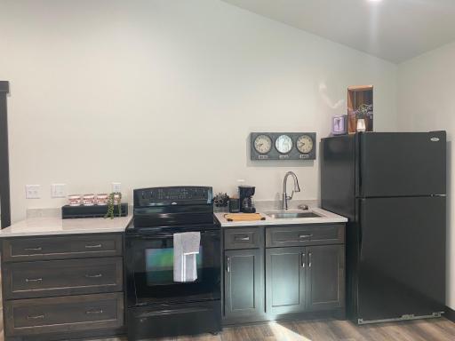 1084 W Lake Drive, Detroit Lakes, MN 56501