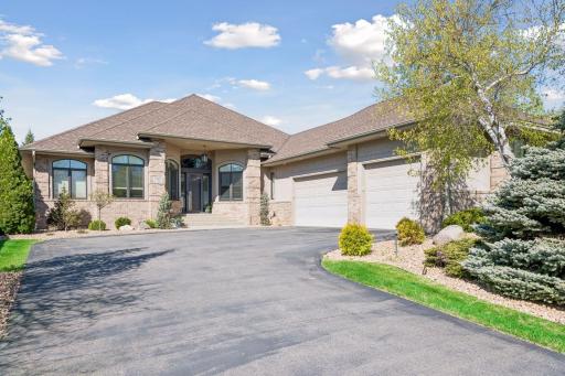 17902 Bearpath Trail, Eden Prairie, MN 55347
