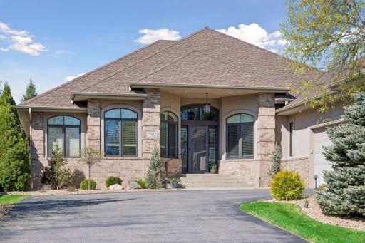 17902 Bearpath Trail, Eden Prairie, MN 55347