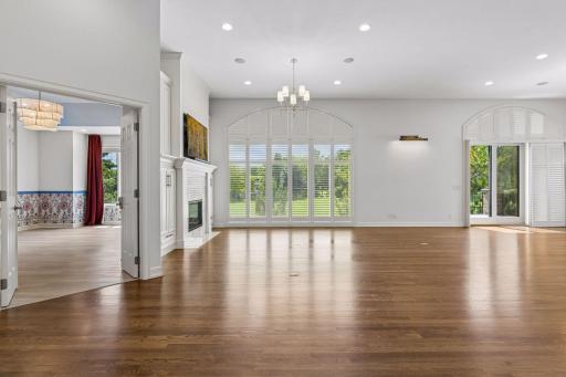 17902 Bearpath Trail, Eden Prairie, MN 55347