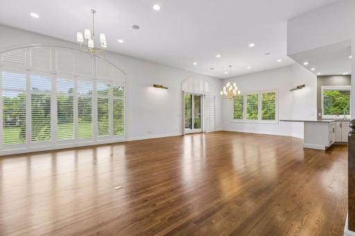 17902 Bearpath Trail, Eden Prairie, MN 55347