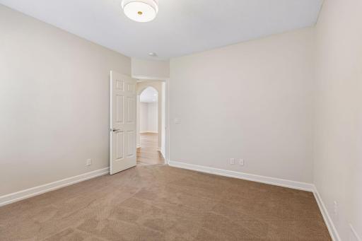 17902 Bearpath Trail, Eden Prairie, MN 55347
