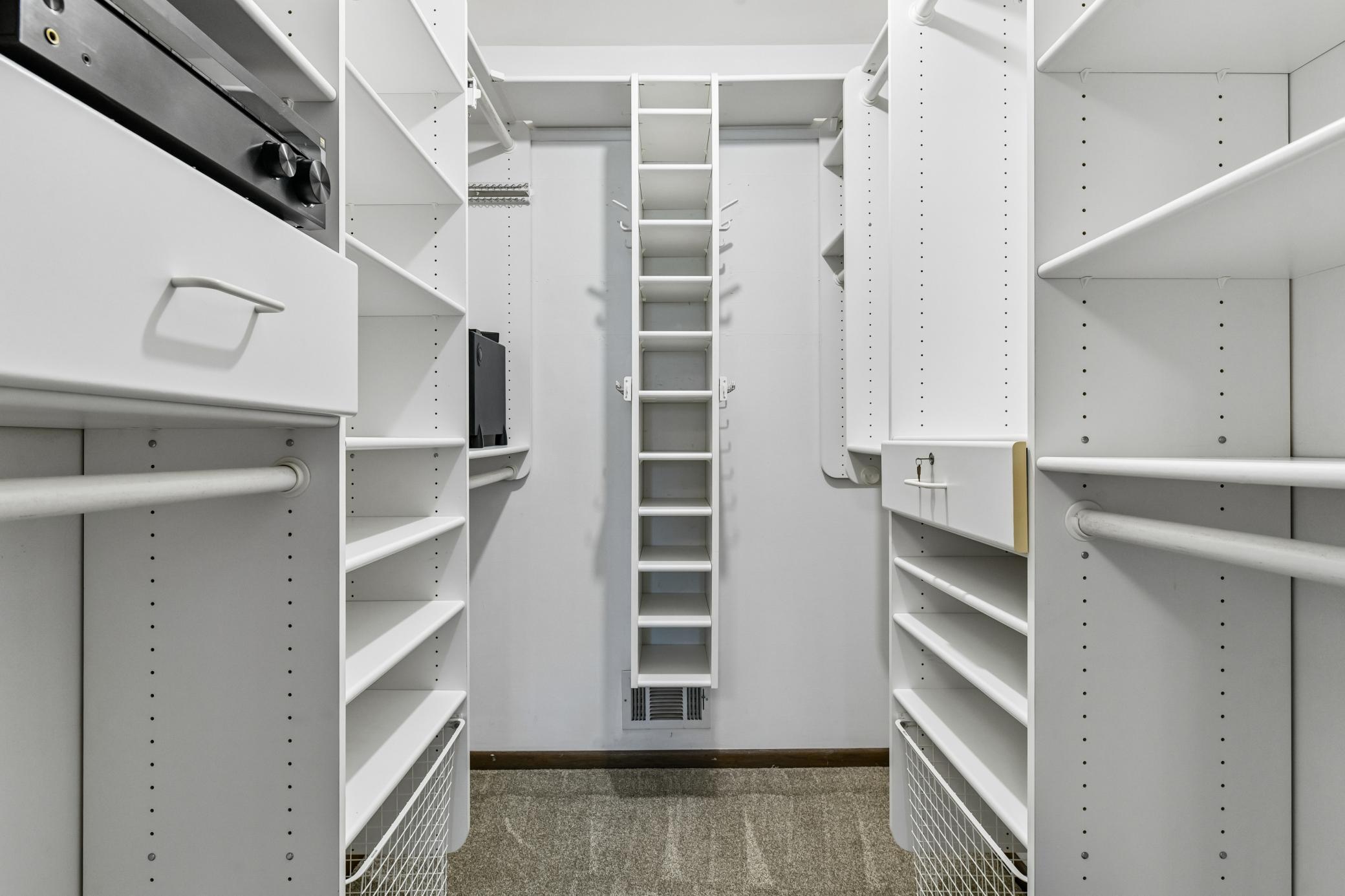 151 Choctaw Circle - Spacecrafting - 0044.jpg