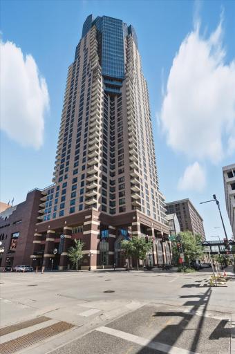 The Airye is the tallest building in downtown St. Paul. It is connected by skyway throughout the downtown.