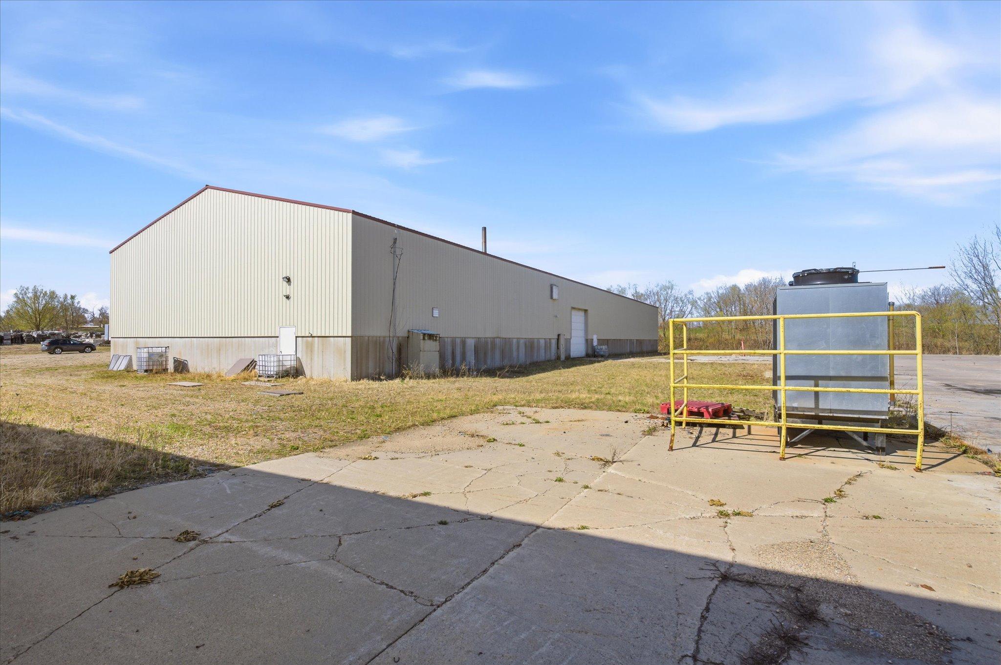 25-24104 755th Ave [2977775]- 025.jpg