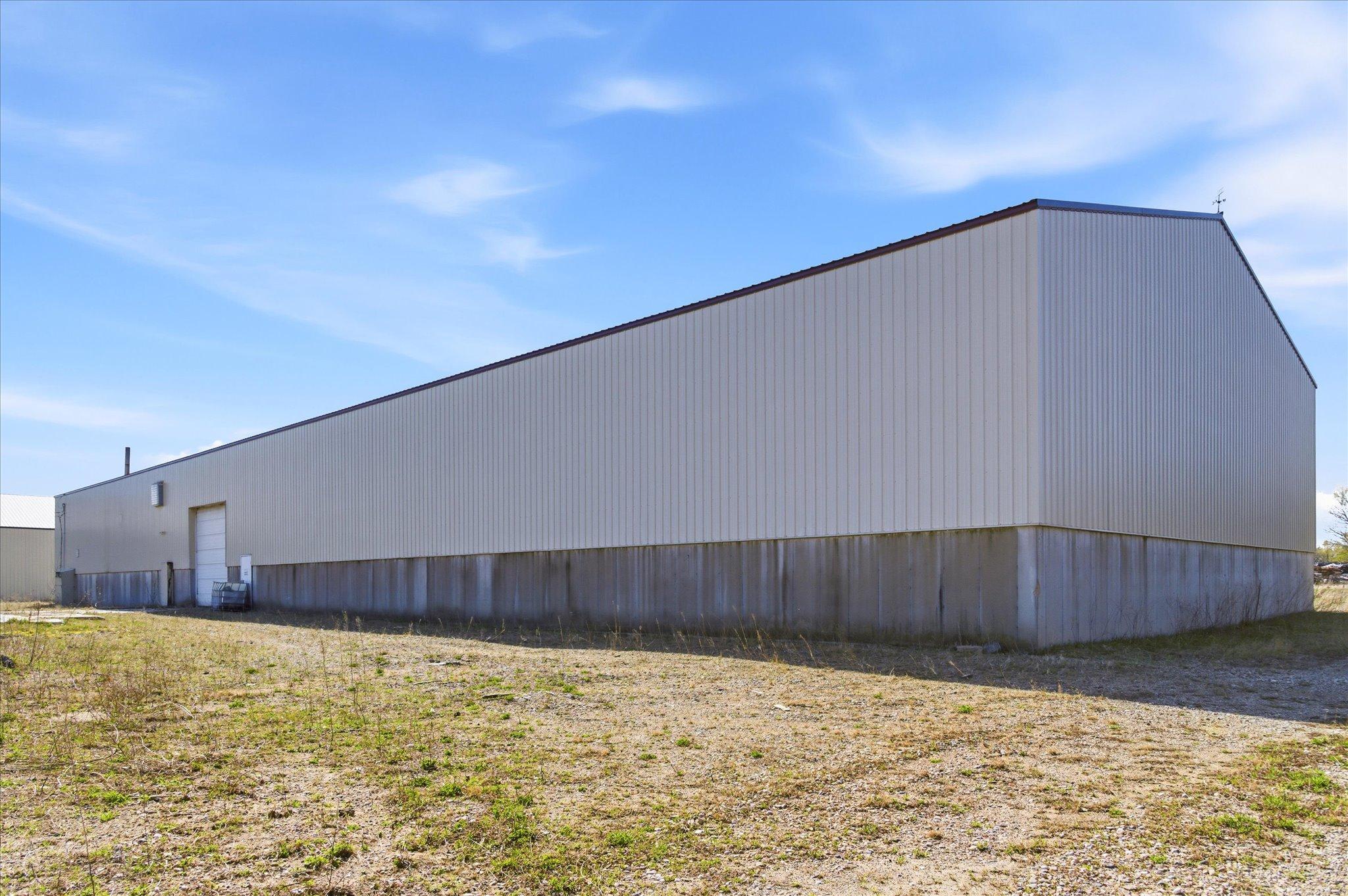 13-24104 755th Ave [2977775]- 013.jpg