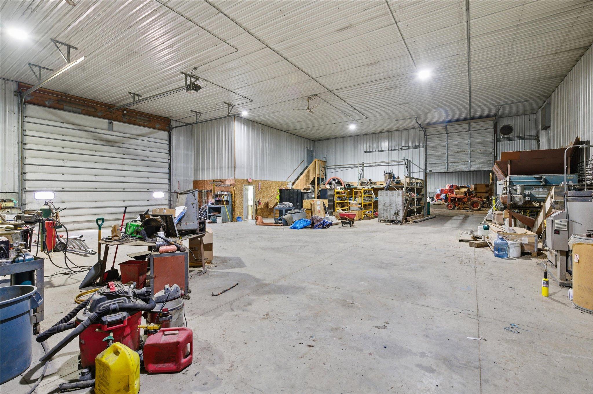 38-24104 755th Ave [2977775]- 038.jpg
