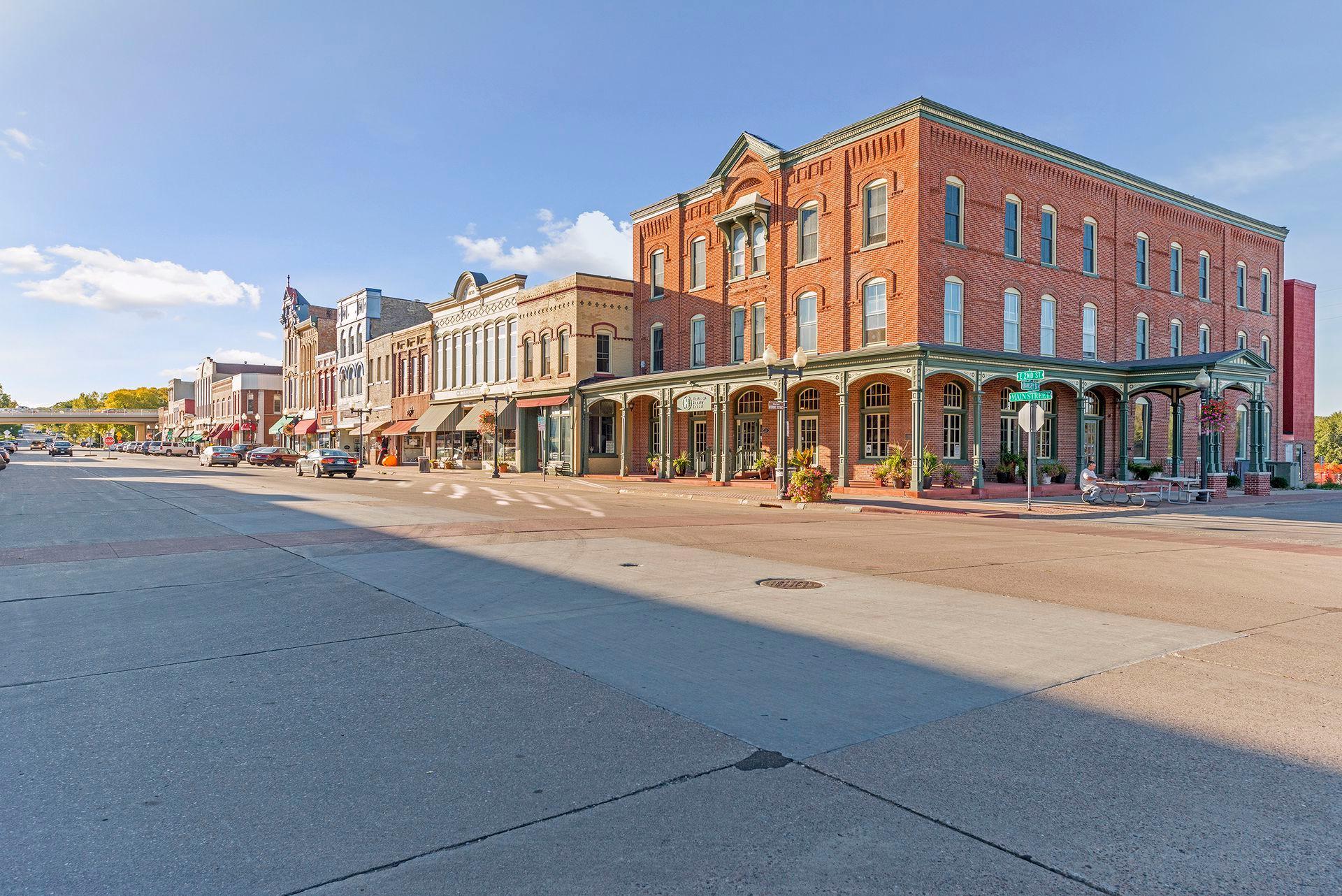 Downtown Hastings only .5 miles from the home