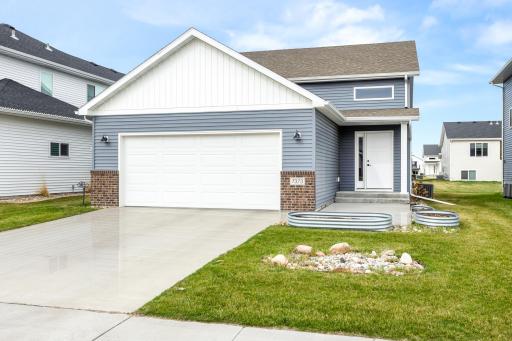 7373 17th Street S, Fargo, ND 58104