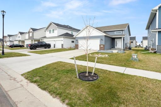 7373 17th Street S, Fargo, ND 58104