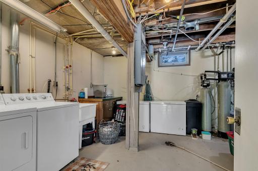 24059 Highway 15 N, Hutchinson, MN 55350