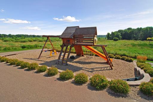 4610 Bluebell Trail N, Hamel, MN 55340